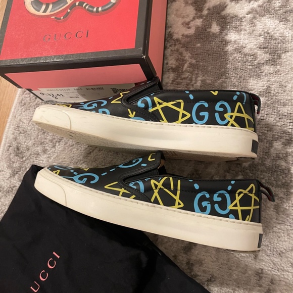 Gucci Limited Edition Black Leather Ghost Slip with Graffiti - Picture 3 of 11